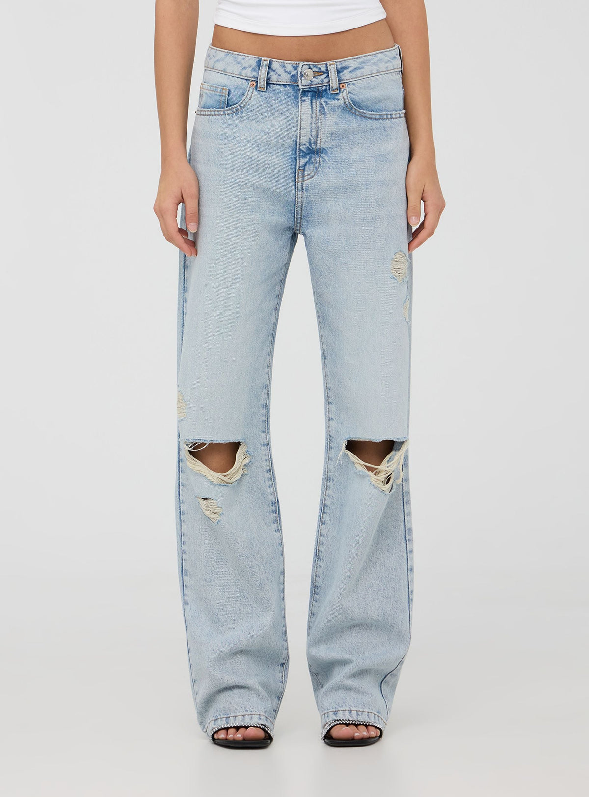 Light Acid Wash Straight-Leg Ripped Jeans