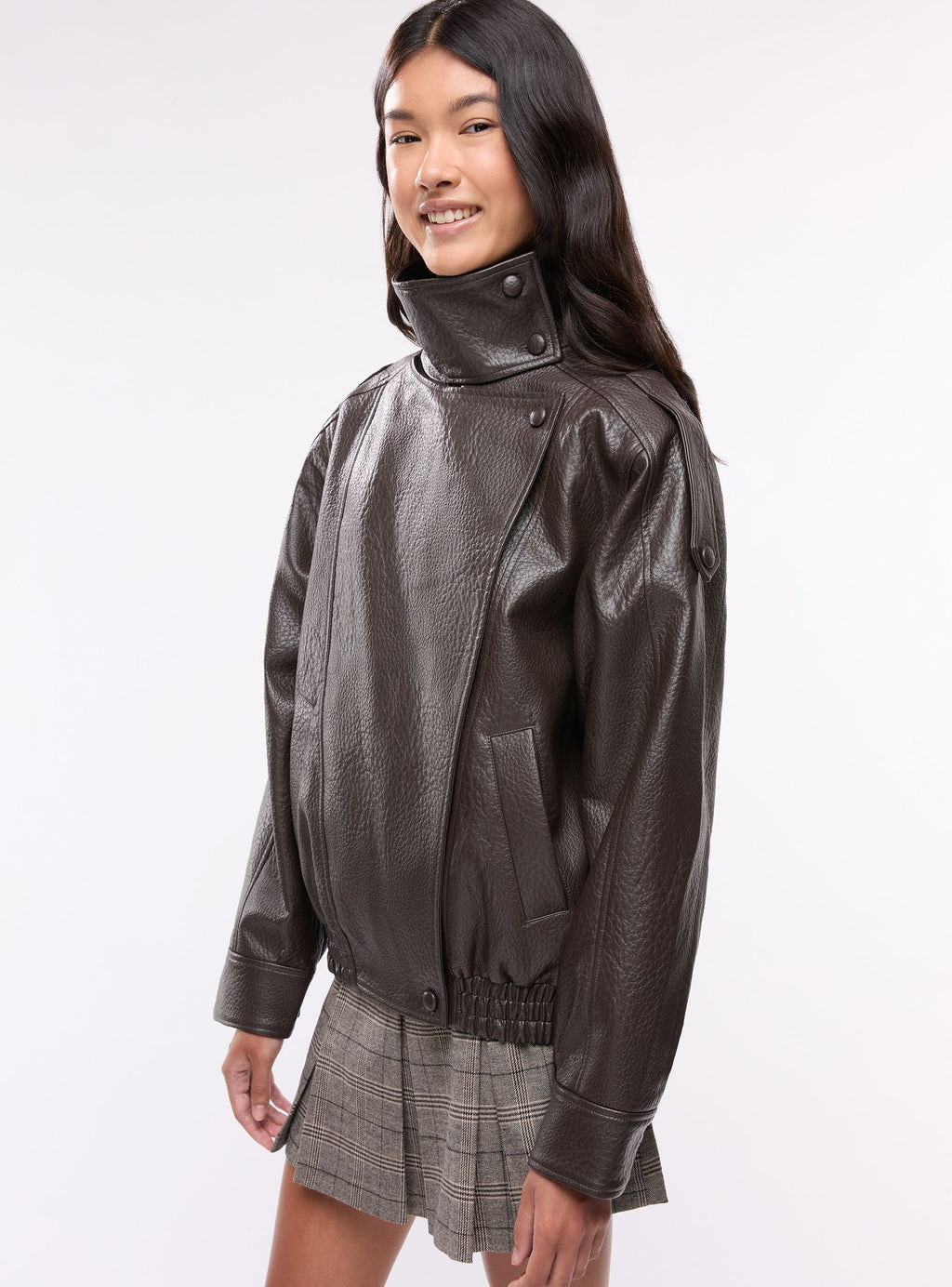 Chaqueta Bomber con Cuello Alto Cacao