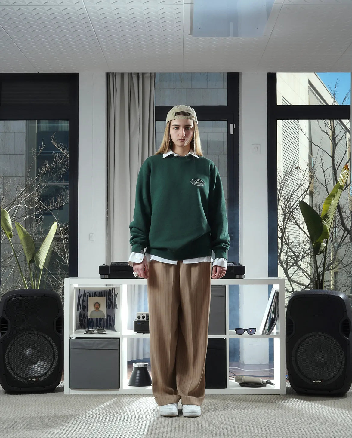 SUDADERA VERDE SIN CAPUCHA - LA BÁSICA