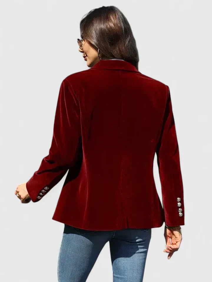 María | Americana Elegante