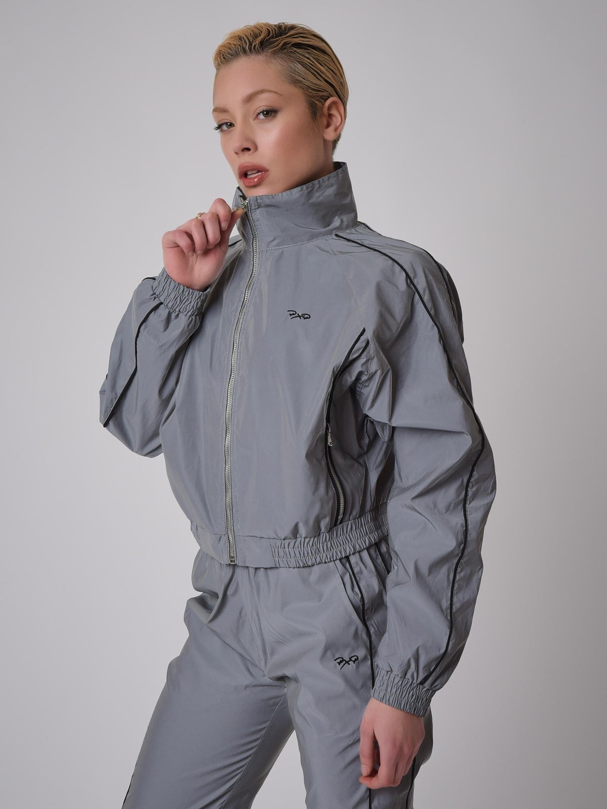 Oversized High-Neck Reflective Stretch Jacket with Trim