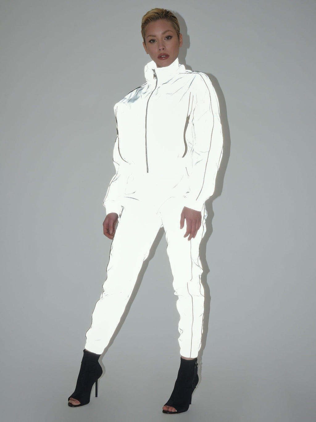 Oversized High-Neck Reflective Stretch Jacket with Trim